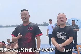 太阳报：滕哈赫有信心在与新高层会面前不会下课，将概述明夏计划